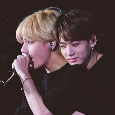 Taekook biased since 2013🐰🐯 I love crying over Taekook and BTS every day
please don't follow me i don't post anything or talk to anybody