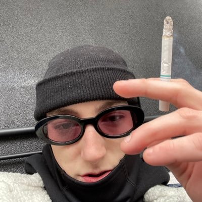 blayze_blossom's profile picture. pee pee poo poo dey/dem