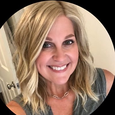 laelinski's profile picture. Ephesians 6:11 ✝️Wife 👩‍❤️‍👨 Mom 💖💙💙💙🇺🇸 #hailstate 🐾 #phillyfan 💚🦅 Club4Fitness 💪🏻