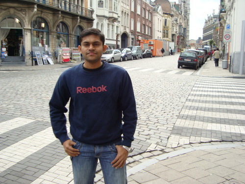 viniththesailor's profile picture. A sailor. ⛵️