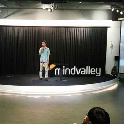 Work: R&D for software engineering (web and mobile). My previous roles have given me skills and understanding of multiple areas (3-tier, SDLC).