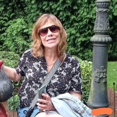 Madre de 3 hijos. Los crié sin ayudas. Trabajé todo el día para mantenerlos. Ahora también mantengo a mi INQUIOKUPA.
Gracias Sánchez, eres Ladrón como ninguno!