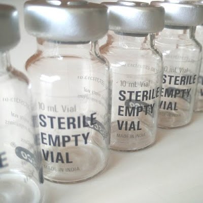 We are supplier of Sterile Vials from India. Sterile vials play a crucial role in maintaining and facilitating various healthcare and pharmaceutical processes.