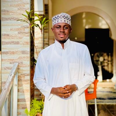 Elyunus434's profile picture. 