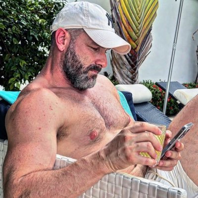 Darrenm337's profile picture. Click on this link for 100% fixed match posted in my telegram group join the link for free bet and sure odds

https://t.co/2Uh5oBuLXs