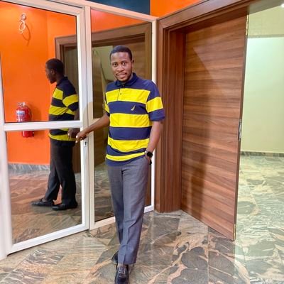 shugadadee4's profile picture. Laboratory professional🧪, 
An entrepreneur🎈
introvert🌄 yoruba|| Islameee🕋