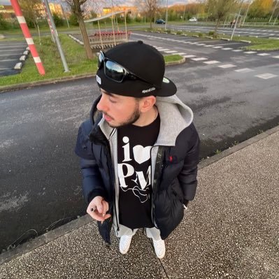 sparck1337's profile picture. MÉGA FÊTE ENFIN DISPONIBLE