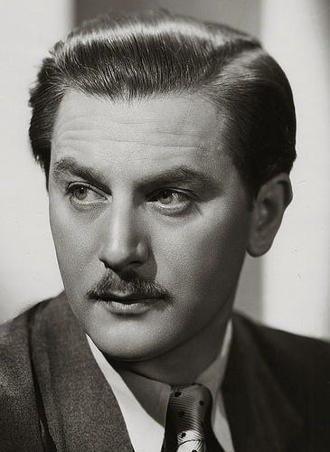 tygwitter's profile picture. Sword for hire