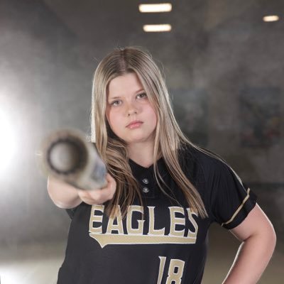 Trumbull HS’ 27 | CT Charmers 16U Gold | C/3B/1B | 5’10” | 3.73 GPA | Email: emmacarley09@gmail.com | NCAA: 2308990193