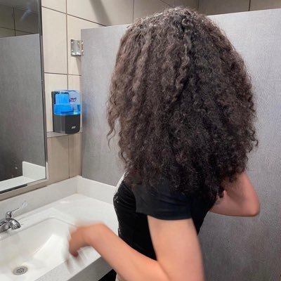 19 🏳️⚧️*♋️ ~DM for FaceTime Shows/Custom vids/Menu 💦. https://t.co/gY9f7hboYE 😘
