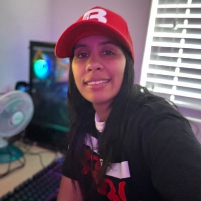 CC: @HTownSpartans 🇿🇦South Africa | Female Streamer🐝 #womenofwarzone #callofduty #rebirth #resurgence … Business Queries: business@bgiirl.co.za