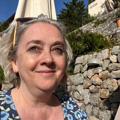 Scottish and in search of little low heavens. Champion of independent cinema and community theatre. Croydon resident hopeful for the start of cafe culture.