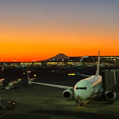 91_50orihatik's profile picture. 私（37）の最愛の母が甲状腺がんステージⅣ。闘病7年目2024年2月、62歳で旅立ってしまいました。できれば笑顔で母に”今日もいい日だったよ”と報告できる毎日を送りたい🙏🏻🍀無言フォロー失礼します。フォローしていただけると喜びます💐 いいねは共感の気持ちです。