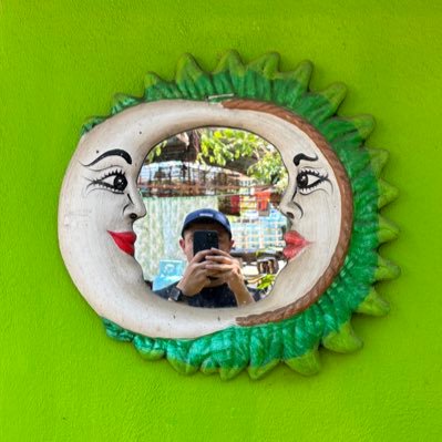 robertanium's profile picture. 