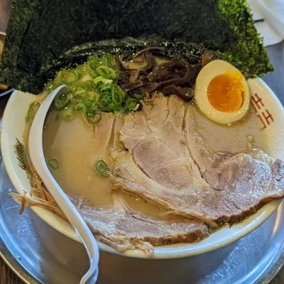 In5u_luv_kokoro's profile picture. 20↑/ボルテ/弐寺/チュウニズム/DJMAX RESPECT V/LOL/音楽：BEMANIシリーズ、TANO*C、東方Project/周防パトラ推し/無言フォロー失礼します/I'm RAMENИANIA,I like music game/NSFW retweet here/64てんあんもんじけん/bot ❎