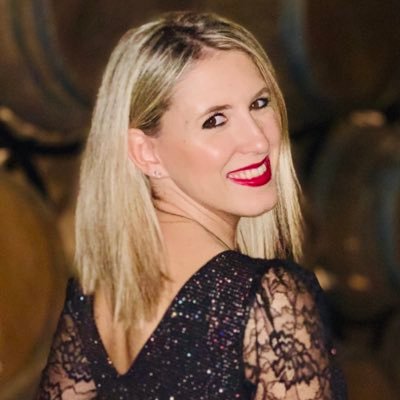 eleu8eria_'s profile picture. Το να είσαι Δυνατή, είναι όπως το να είσαι Kυρία. Αν χρειάζεται να το πεις στους άλλους, τότε δεν είσαι.