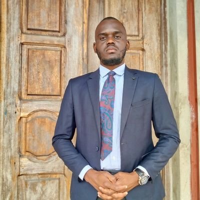 secrétaire chargé de la communication et relations publiques au sein de l'association club Jeunesse consciente en sigle ACJC.
Logisticien de formation.