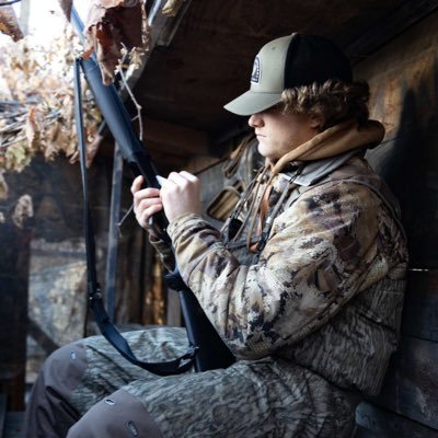 JacksonHolt615's profile picture. I kill ducks.