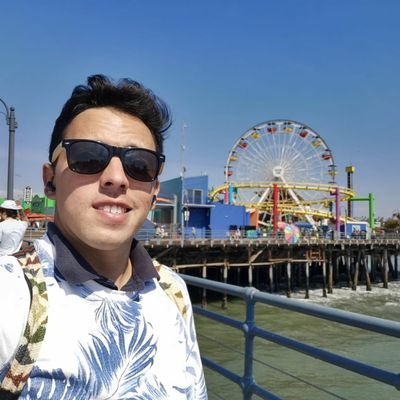 grafleo's profile picture. Diseñador gráfico, por profesión y por gusto. aquí encontrará retweet de mensajes o datos curiosos de la red, (snapchat = grafleo)