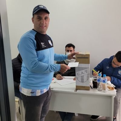Somos Más Que Vencedores...Vamos Los Deca!!!!