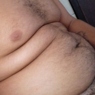 fat guy who loves get fatter, eat A LOT  and wreck my hole(hope permanently)