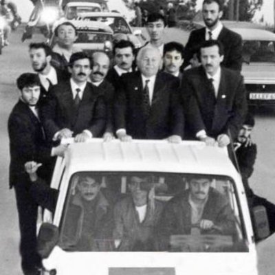 sekyazi's profile picture. eski süpũker)
La tahzen...