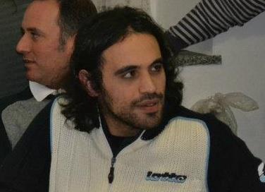 Roti84's profile picture. Impossibile fuori, buono d'anima ma bastardo dentro!!!!

Ogni volta che mi guardo allo specchio penso che Dio abbia un ottimo senso dell'umorismo...