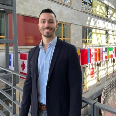 AurelienRenier's profile picture. M. A. | Ancien conseiller Presse au sein d’un organisme diplomatique - Officier dans les Forces armées canadiennes (compte personnel, n’engage que moi)