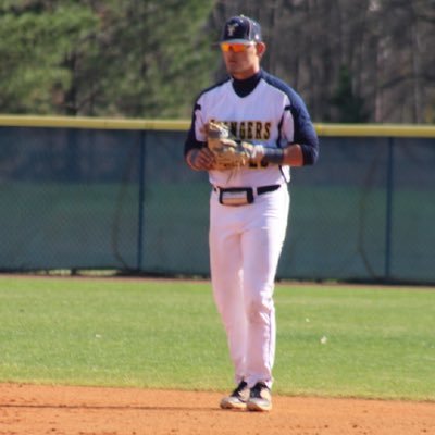 R-Fr 6'3 220lb 1st Baseman @FDTCBaseball. 704-674-7010/ jrbidoglio@icloud.com