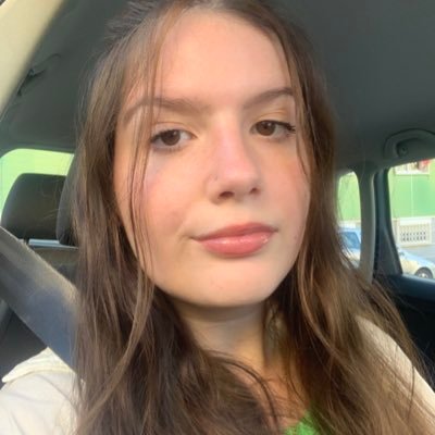 beatrizjaloto08's profile picture. Lx, 21 | ig: bia.j__