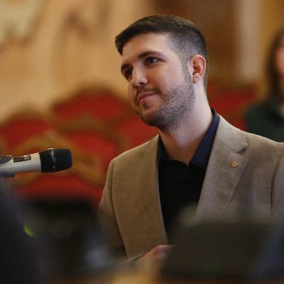 @UCBerkeley Slavic PhD, Translator, Publications manager at @peripheralhist, Fascinated by the Russian Far East 🐅
🗣️🇵🇱🇪🇦🇩🇪🇺🇸🇷🇺🇨🇳 RT ≠ endorsement