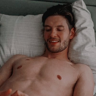 HIMBO. DILF. MARRIED. ◐ 𝑺𝑳𝑼𝑻 𝑷𝑹𝑶𝑭𝑬𝑺𝑺𝑶𝑹 ❚❚❙❘ ❪ sᴜʙᴍɪssɪᴠᴇ & ᴍᴀsᴏᴄʜɪsᴛ ❫ ⿻ #sexrol ᦾ ❝━━ Yes I do the cooking, Yes I do the cleaning.❞ ❍ NSFW RP+18