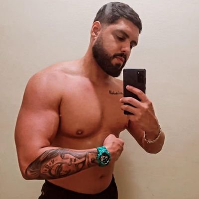 Thiaguinho_x's profile picture. ♻️ E(u) vo (f)luindo