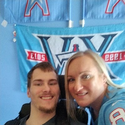 I love the Tennessee Titans football 🏈! #Titans my bestie is ❤️❤️❤️! @haybay42 Memphis Tigers and Memphis Grizzlies! #BigMemphis and Memphis showboats!