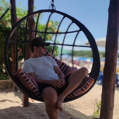 ECap25's profile picture. *INCENSO FOSSE MÚSICA*

isso de querer ser
exatamente aquilo
que a gente é
ainda vai
nos levar além

Paulo Leminski