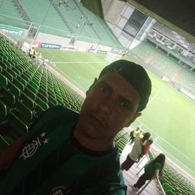 Apaixonado pelo futebol Brasileiro.
venho falando do futebol mineiro em geral .