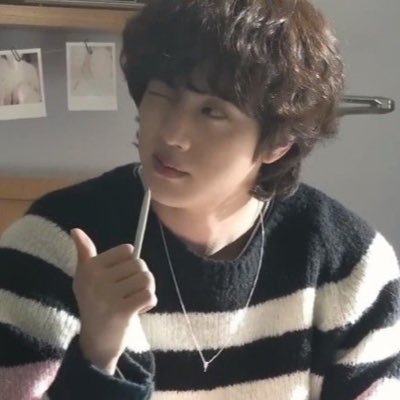 vvzbts's profile picture. sorry for being a mean lesbian it will happen again