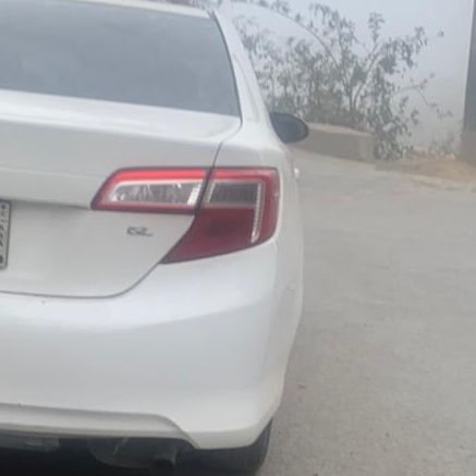 مبادل نحيف وسيم عمري 24 من المكلا مواليد السعودية 🇸🇦