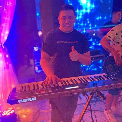 Musico tecladista!🎹🕺🏻🎶🤙🏻Paraguayo🇵🇾✌🏻