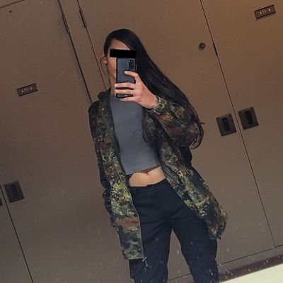 queer anarchist in so-called canada // it/she // 20