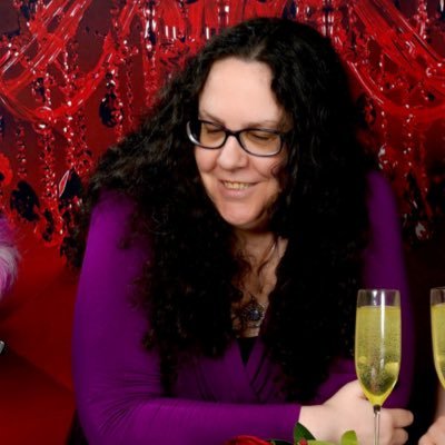 Front End Developer, Purple-o-phile, tea lover. Believer in silver linings. she/her