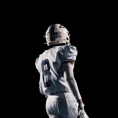 MilesMitch_'s profile picture. Class of 2026 GPA: 4.5 @ Mayfair Monsoon Football S 6’1 185