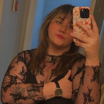 liagvittone's profile picture. 🏳️‍🌈 || they/them