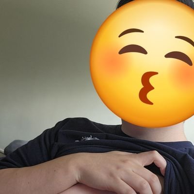24yo chubby bi latino boy from SoCal. Marvel Rivals, DBD, and Nightreign gamer. Need some buddies to play with 😜