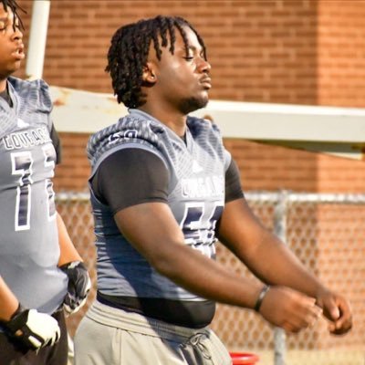 God First/6’0 246/Jr/ C/O 25/Right Guard, D-tackle and D-end at @CCHSfootbal