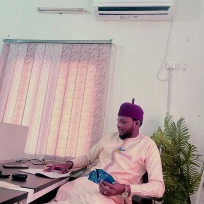 (Prophet Muhammad SAW💖)
(Islam♥) *Forever be a Muslim In sha Allah*
MOM💕 ^HUSTLER^
Working @#Moniepoint Company of Nig •☞Rank *BUSINESS Relationship Manager*