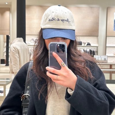 viioletu's profile picture. Enjoy the butterflies 🦋 | @Ittihad 💛 @Realmadrid 🤍