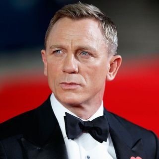 Official Twitter page of Daniel Craig
private