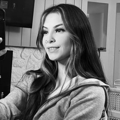 hollymarie_'s profile picture. 