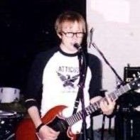 obsessed with 2001 patrick stump | 19 | m/w : @toxicpeterick | profic